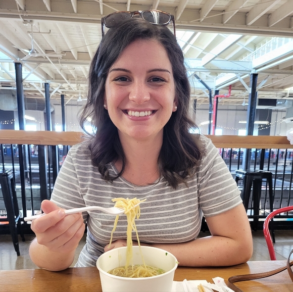 Meet your Posher, Holly - Picture 1 of 1